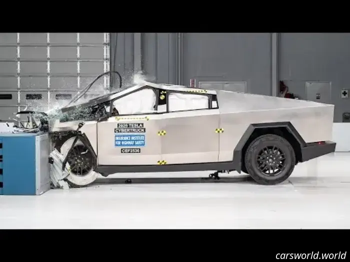 Тестирование IIHS выявило недостатки безопасности в Ford F-150 Lightning 2025 года и Tesla Cybertruck