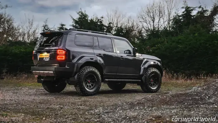 Toyota Land Cruiser ottiene il trattamento Arctic Trucks con pneumatici da 37 pollici, sospensioni su misura