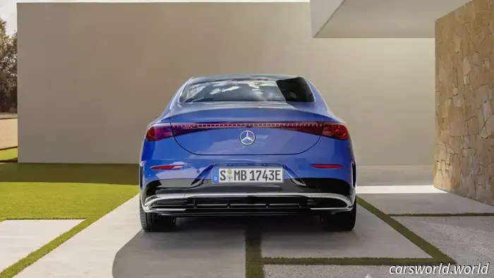 El Mercedes CLA 2026 Se Convierte en ICE y EV Para Que Pueda Tener Éxito Donde Fallaron Los Autos EQ