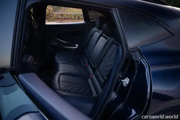 Primera prueba de conducción del Aston Martin DBX S 2026: ¡Excelente, y no solo para un SUV!
