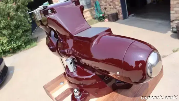 Este Tornillo de Banco Tiene un Mejor Trabajo De Pintura Que Su Automóvil