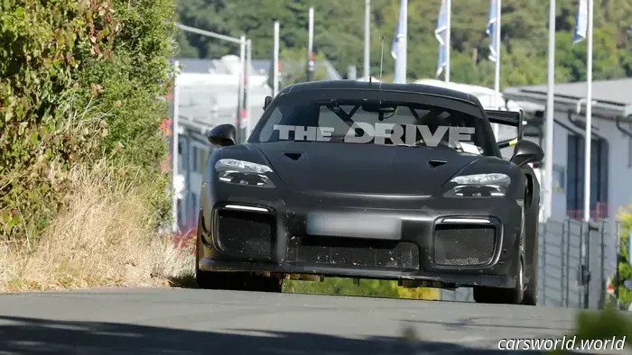 Этот загадочный прототип Porsche 911 определённо похож на Slantnose