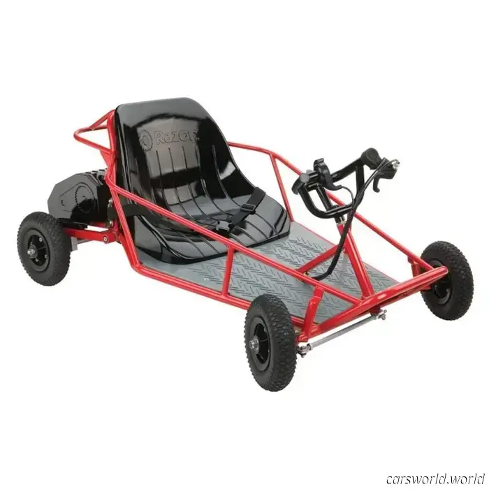Ultima occasione per regalare a tuo figlio un fantastico dune buggy Razor a meno di 500 dollari grazie a questa offerta del Prime Day di ottobre su Amazon.