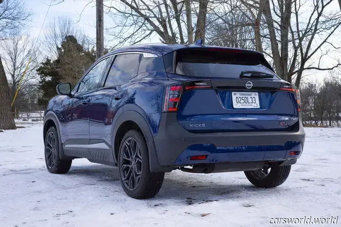 Nissan Kicks 2025 Pros y Contras: Al Menos Ahora Se Ve Bien