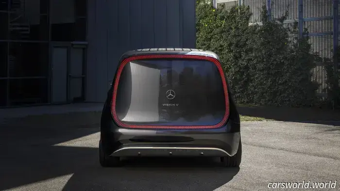 La Furgoneta con Concepto de Sala VIP Rodante de Mercedes Hace que una Clase S Parezca Abarrotada