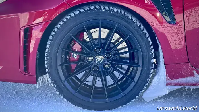 Шины Bridgestone Dueler A/T Ascent и Blizzak 6: Практический обзор Frozen