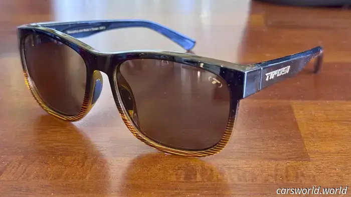 Review: Tifosi Sunglasses Demonstrated as the Top Driving Glasses Priced Under $100