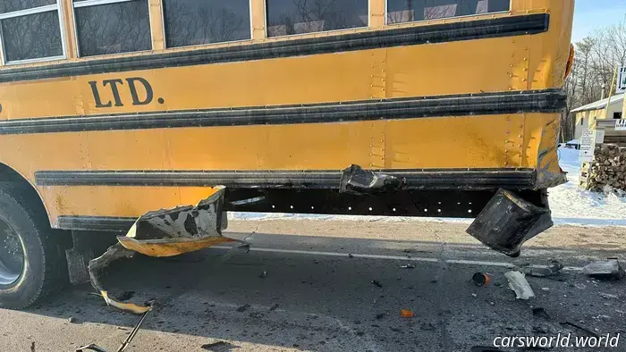 School Bus Easily Handles High-Speed Rear Collision As If It Were Built For It