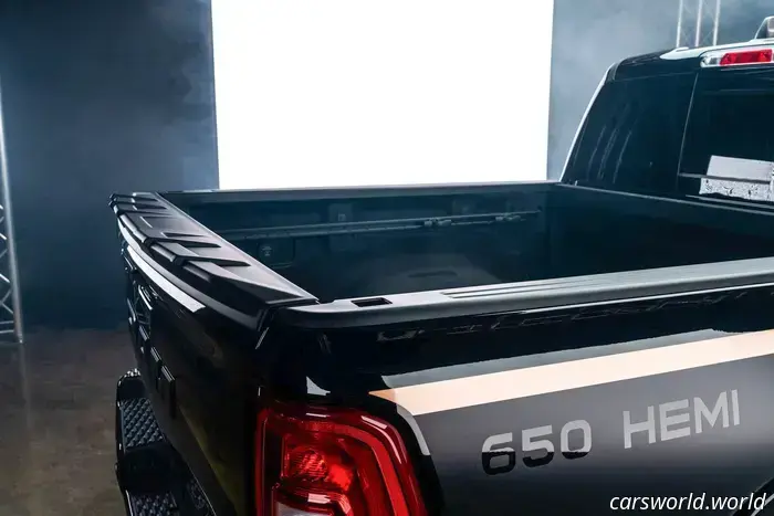 Il nuovo Ram Street Truck ha 650 CV per lasciare nella polvere il Ford F-150 Lobo