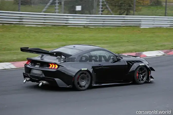El Ford Mustang GTD está en el Nürburgring intentando arrebatarle su récord al Chevrolet Corvette.