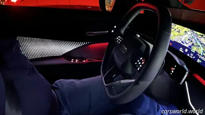 Prima prova su strada della Audi Q3 2026: l'allestimento base non deve per forza essere scadente