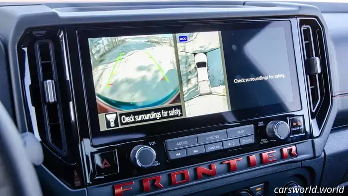 Revisión del Nissan Frontier Pro-4X 2025: Es Mejor Porque es Peor
