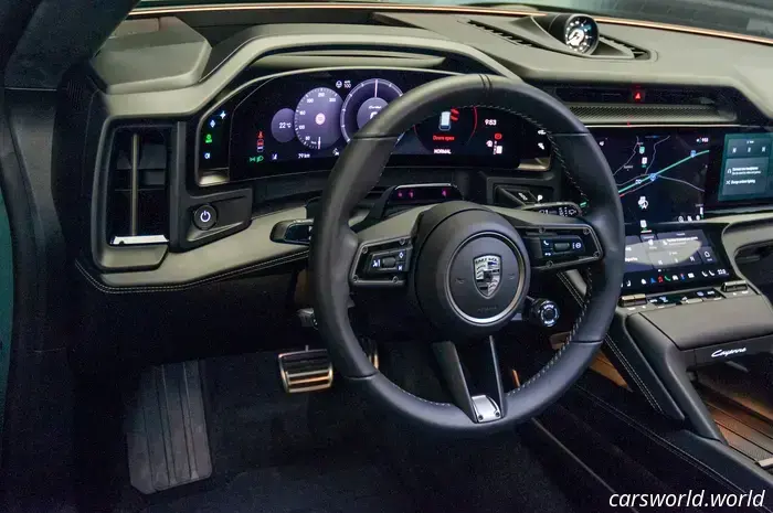 Porsche sa di aver esagerato eliminando pulsanti e manopole nella Taycan