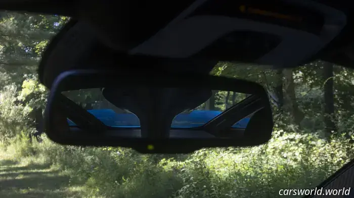 Recensione della McLaren 765LT: perché una Long Tail è più speciale delle altre supercar