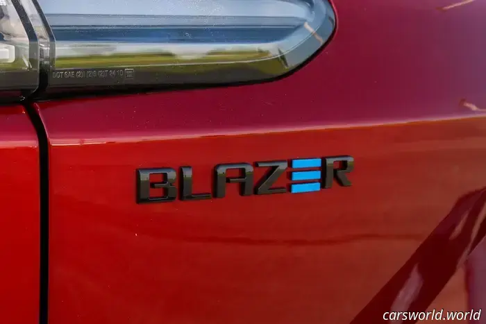 Análisis de la unidad inicial del Chevrolet Blazer EV SS 2025: Bienvenido de nuevo, V6 Malibu.