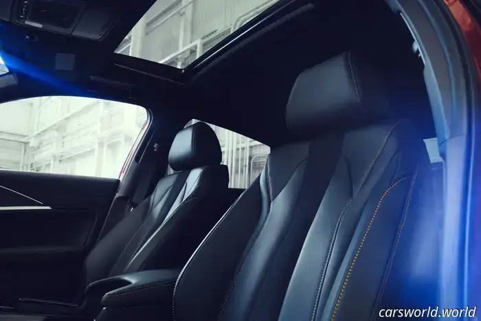 La Acura Integra del 2026 riceve una griglia dello stesso colore che amerai o odierai