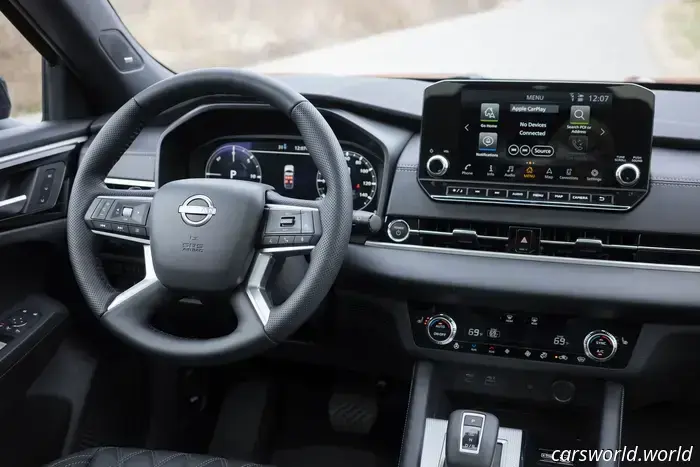 Recensione della Nissan Rogue 2026 ibrida plug-in: il jolly elettrificato