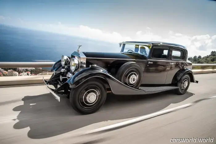 Rolls-Royce Phantom compie 100 anni: uno sguardo alla storia dell'icona del lusso