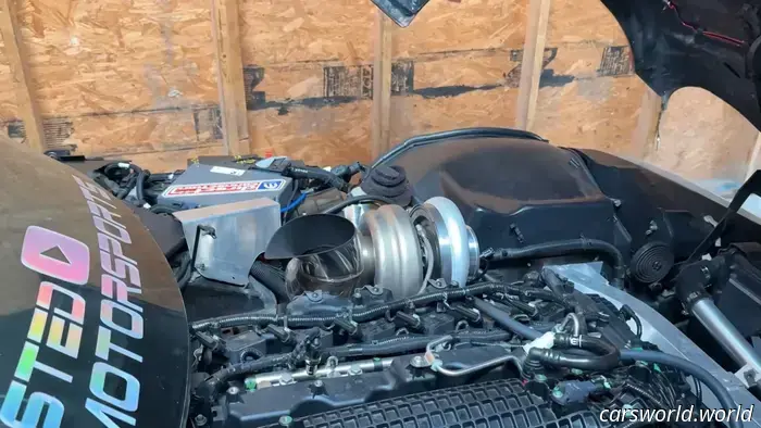 Hurricane I6-Swapped Dodge Viper Loses 4 Cylinders but Gains Over 400 HP