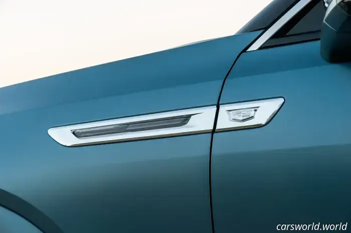 Recensione della Cadillac Escalade IQ 2025: Stabilire un nuovo standard