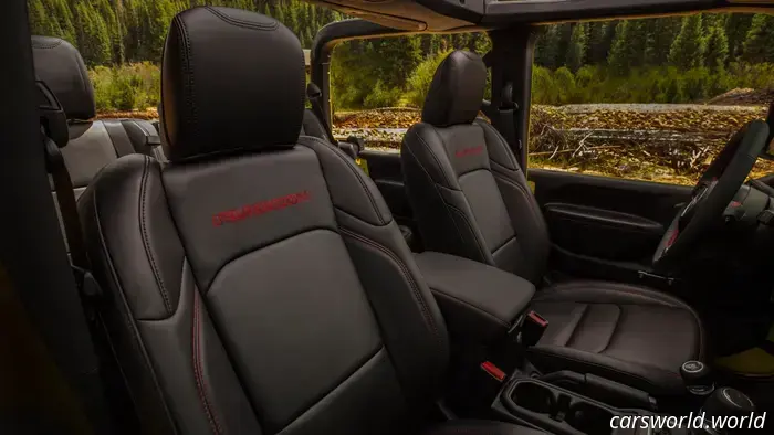 2026 Jeep Gladiator Unveils Complete Military Aesthetic with Olive Green Rims