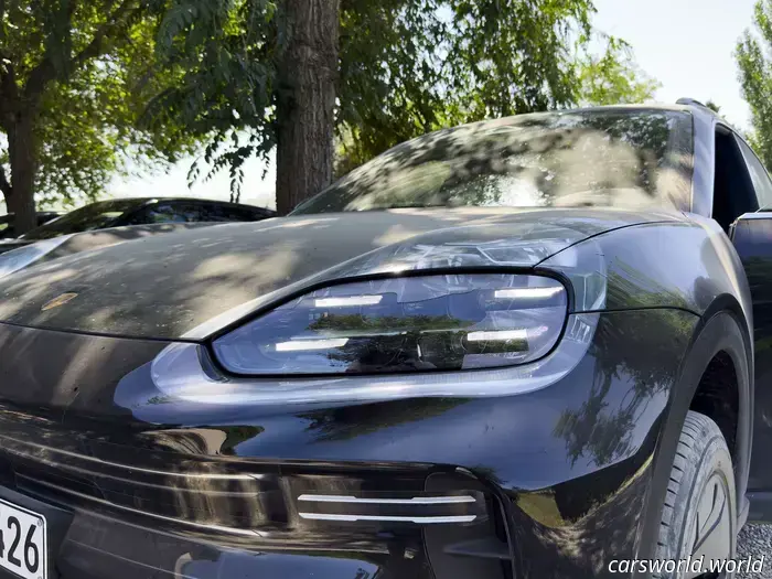 Ecco perché Porsche applica grandi camuffature ai fari dei suoi prototipi.