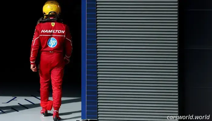 Ferrari e Hamilton Pensavano Di Essere Perfetti Per L'Altro. Quel Nuziale È Finito