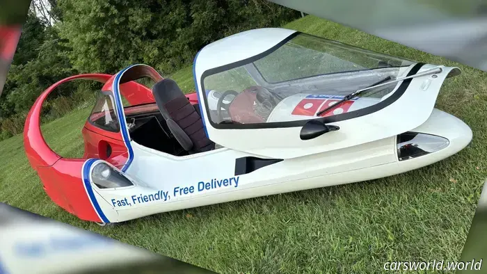 El coche de reparto de Domino's Pizza de tres ruedas que el tiempo olvidó está a la venta.