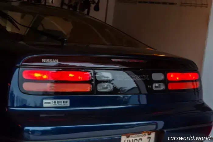 В новом Nissan Leaf есть множество пасхалок к 300ZX.