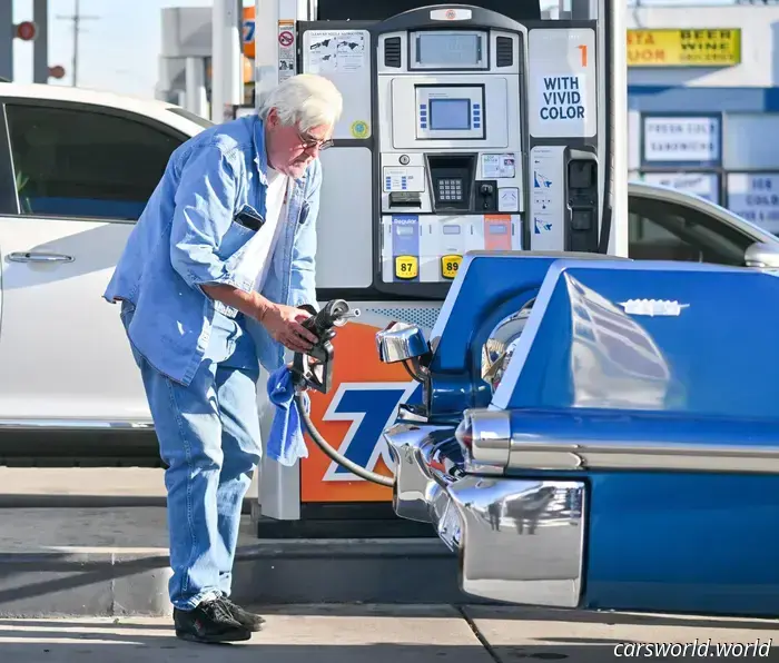 28 Heartwarming Images of Jay Leno Enjoying Rides in His Numerous Cars