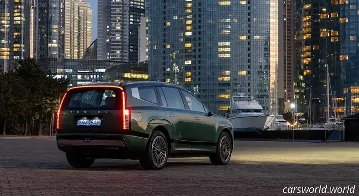 Cómo La Globalización Mató los Diseños Únicos de Automóviles, Según Luc Donckerwolke