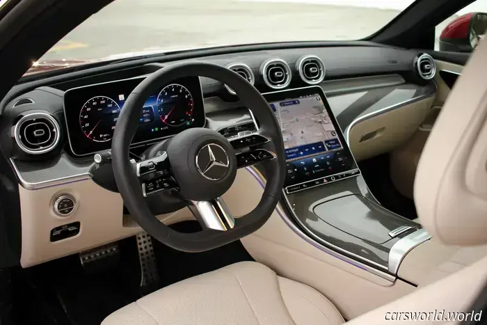 El Mercedes-Benz CLE300 Demuestra Que Las Pantallas No Son Un Lujo