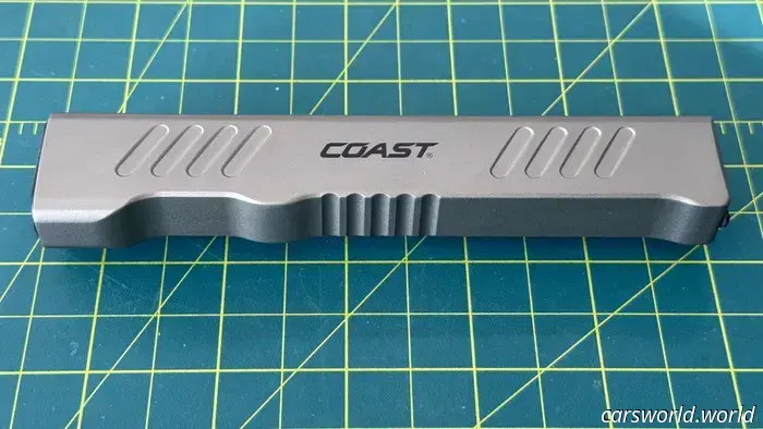 Hands-On Review of the Coast Slayer EDC Flashlight: Made Entirely of Metal m/