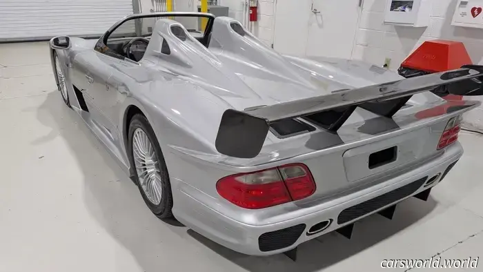 ФБР изъяло Mercedes‑Benz CLK GTR стоимостью 13 миллионов долларов.