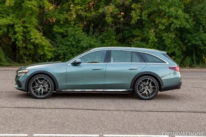 Recensione della Mercedes‑Benz E450 All‑Terrain 2025: puntando a tutte le strade