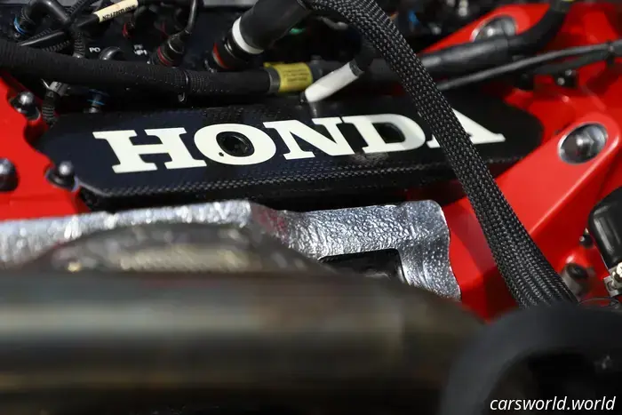 Cómo el ganador de Indy 500, Alex Palou, y Honda están Dominando la Era Híbrida de IndyCar