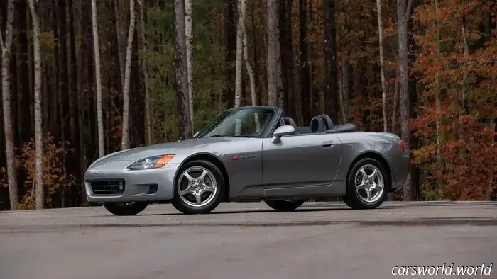 Este Honda S2000 De 25 Años Nunca Ha Sido Registrado. Se acaba de vender por $95,000