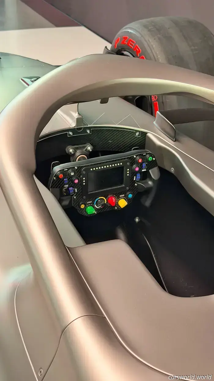 Первый болид Audi для Формулы-1 прост, но вызывает сенсацию.