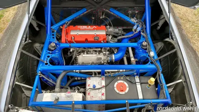 Alguien Hizo un Honda Prelude 4×4 agregando un Segundo Motor