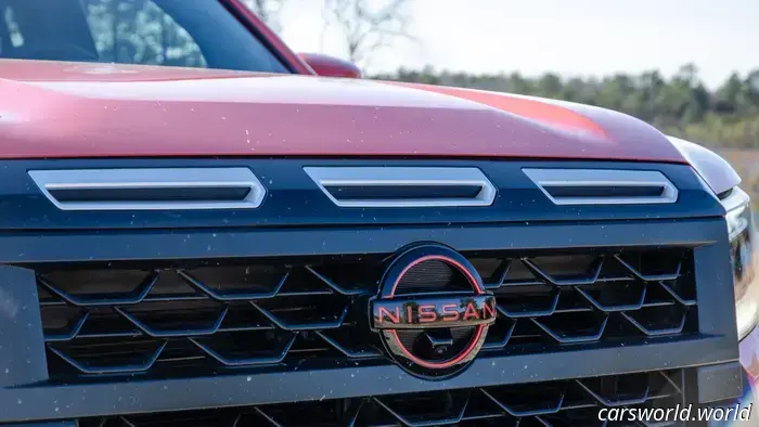Revisión del Nissan Frontier Pro-4X 2025: Es Mejor Porque es Peor