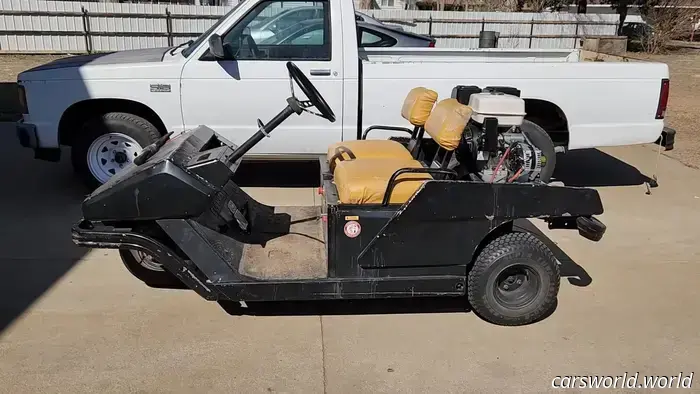 Questo carrello da golf diesel-elettrico a doppio motore deve essere l'unico al mondo