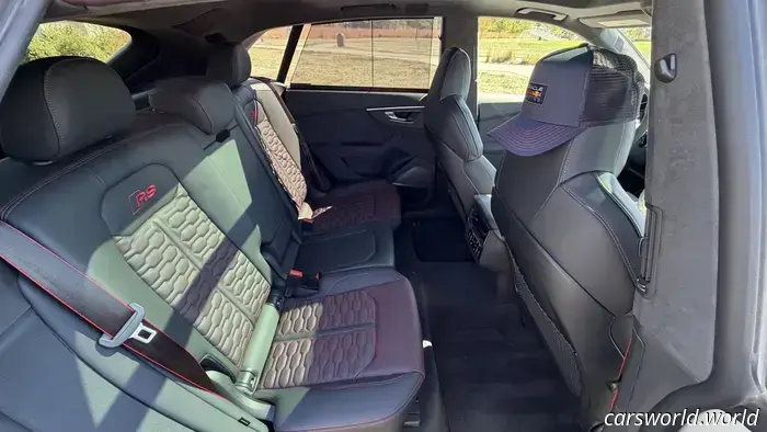 Audi RSQ8 2025 года: анализ преимуществ и недостатков — форма и функциональность приведены к идеалу.