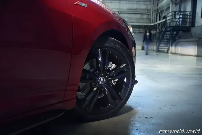 La Acura Integra del 2026 riceve una griglia dello stesso colore che amerai o odierai