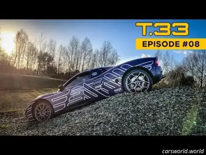 Vea a Gordon Murray Automotive Abusar de un Superdeportivo T. 33 por Seguridad