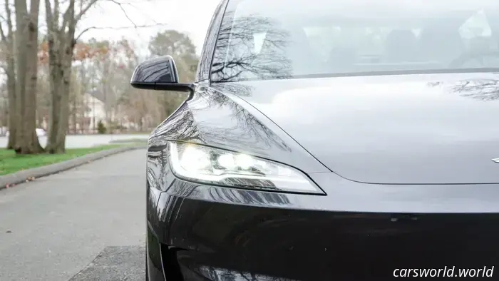 Revisión del rendimiento del Tesla Model 3 2025: Rápido como el Infierno, pero No un Automóvil de Conductor