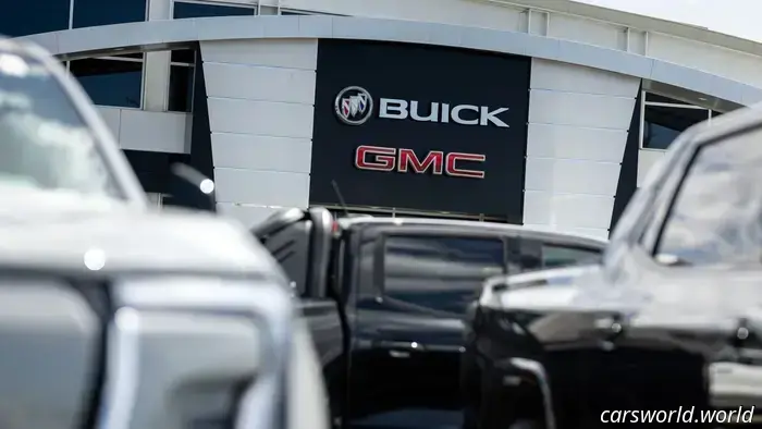 Una concessionaria GM di Detroit avrebbe venduto auto usate come nuove.