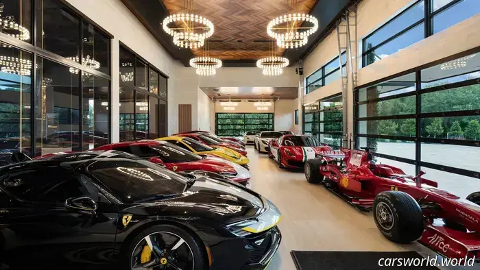 la 'Casa Maranello', una mansión de 55 millones de dólares en Florida, es el último jefe del comercio de Ferrari