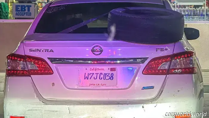 Автор самодельного номерного знака для этого Nissan сделал всё возможное, но всё равно попался.