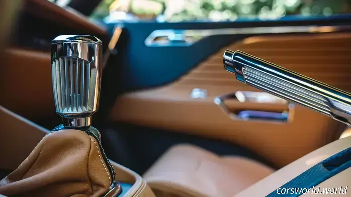 Этот Aston Martin DBS 1971 года превратился в совершенно новый масл-кар.