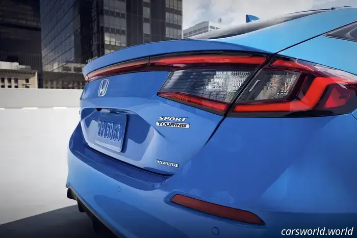El CEO De Honda Tiene Que Ver Con Los Híbridos Ahora Que La Adopción De Vehículos Eléctricos Se 'Retrasa Entre 5 Y 6 Años'